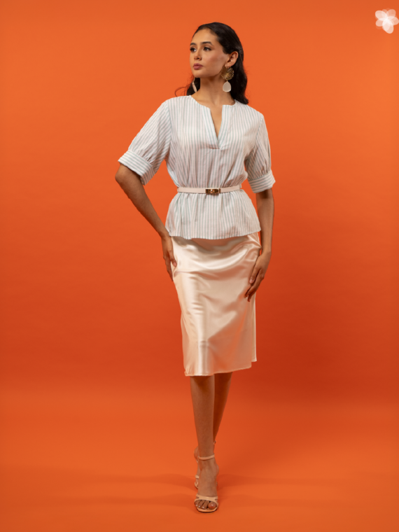 Blusa Cuello V - Falda Satinada