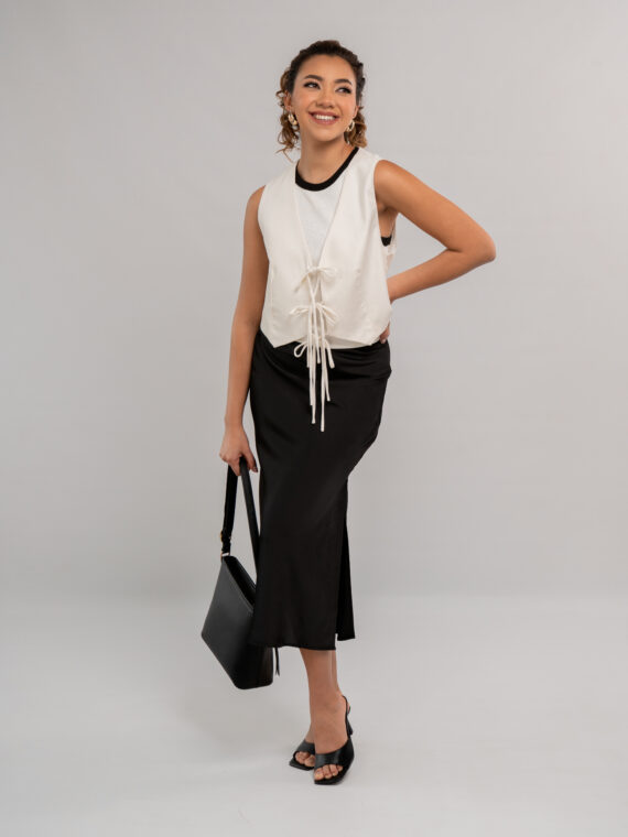 Chaleco - Blusa - Falda Satinada - Cartera